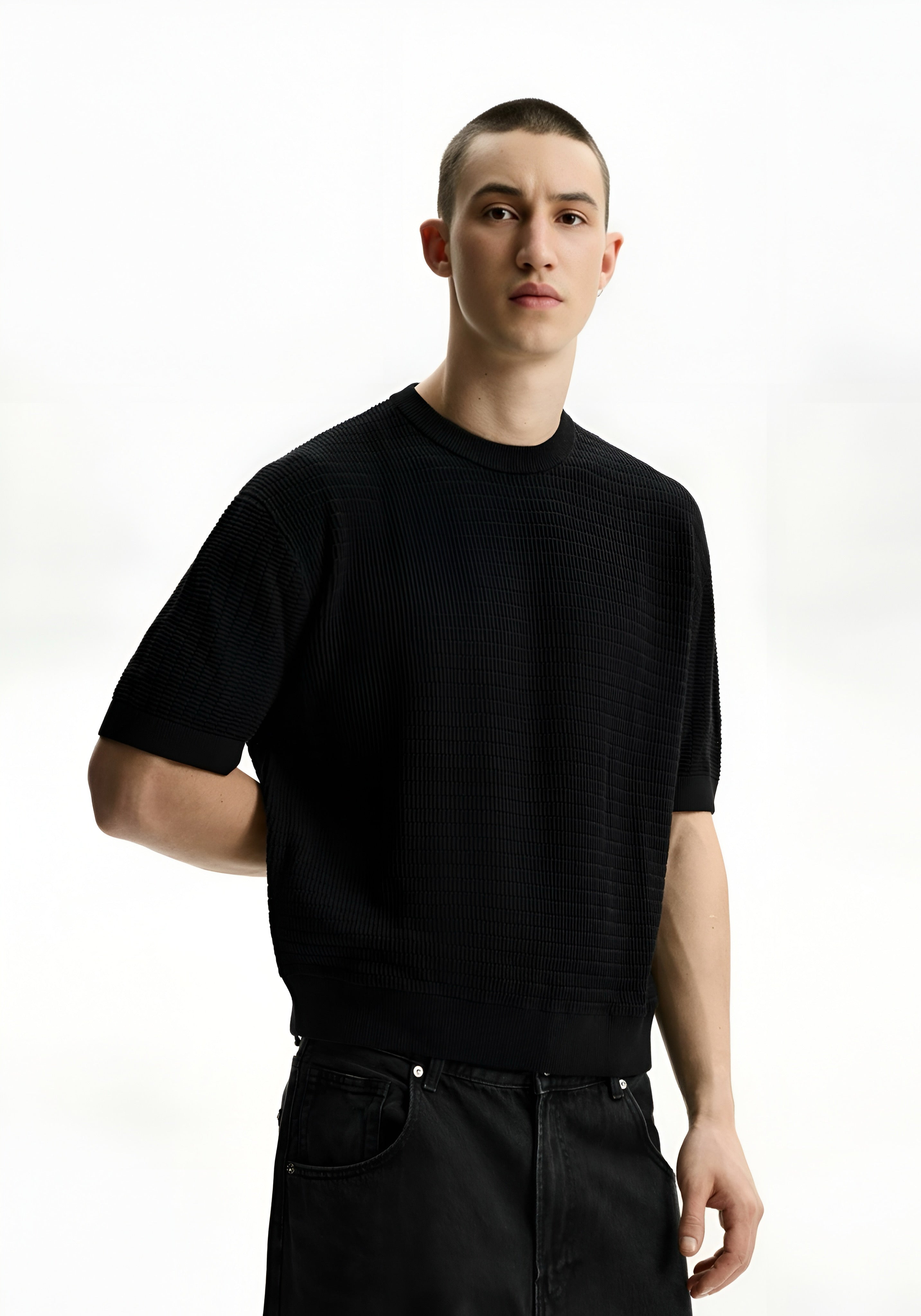 Bershka - Basic T-Shirt - Black
