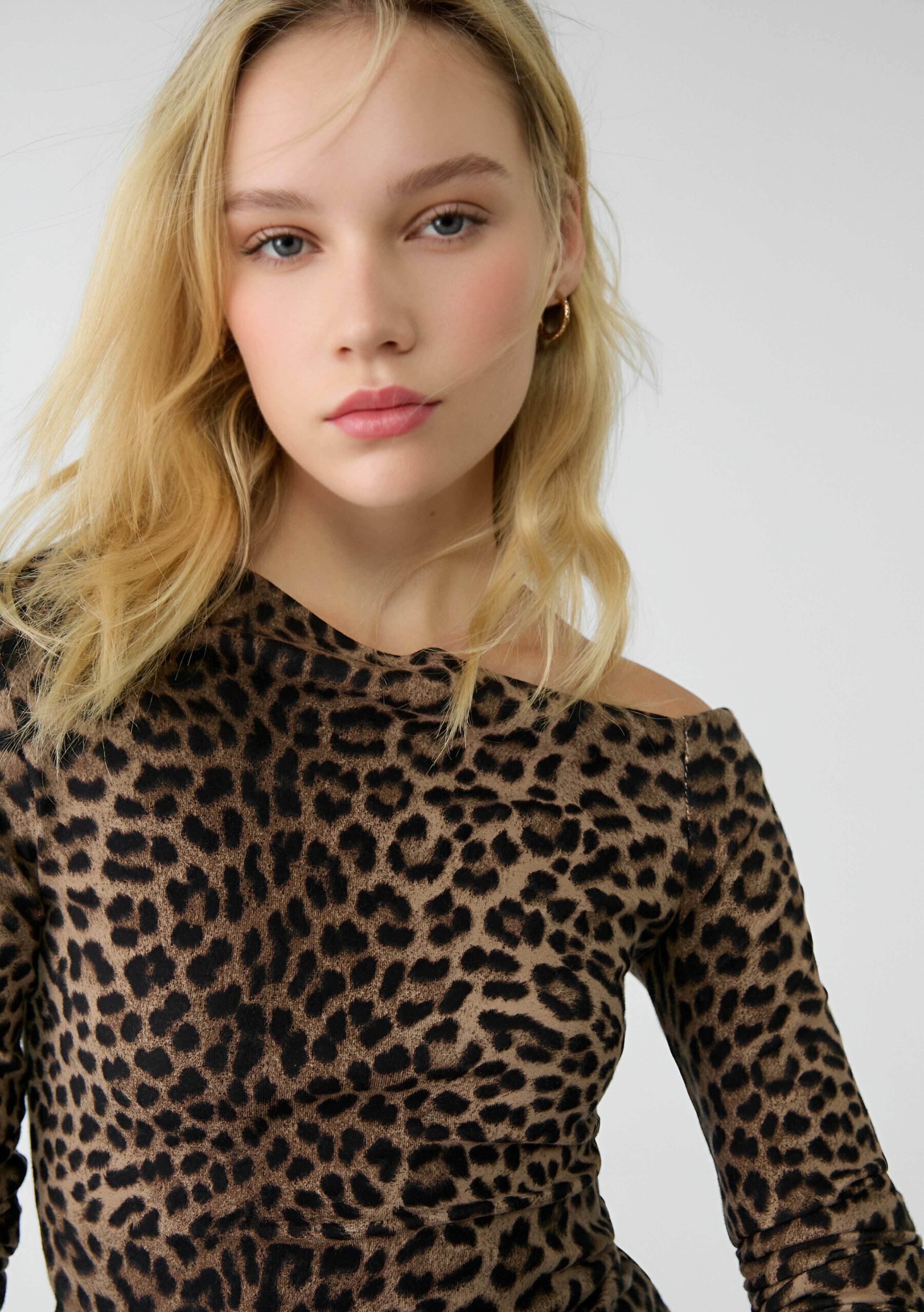 Stradivarius ANIMAL - Long Sleeve Top - Dark Brown
