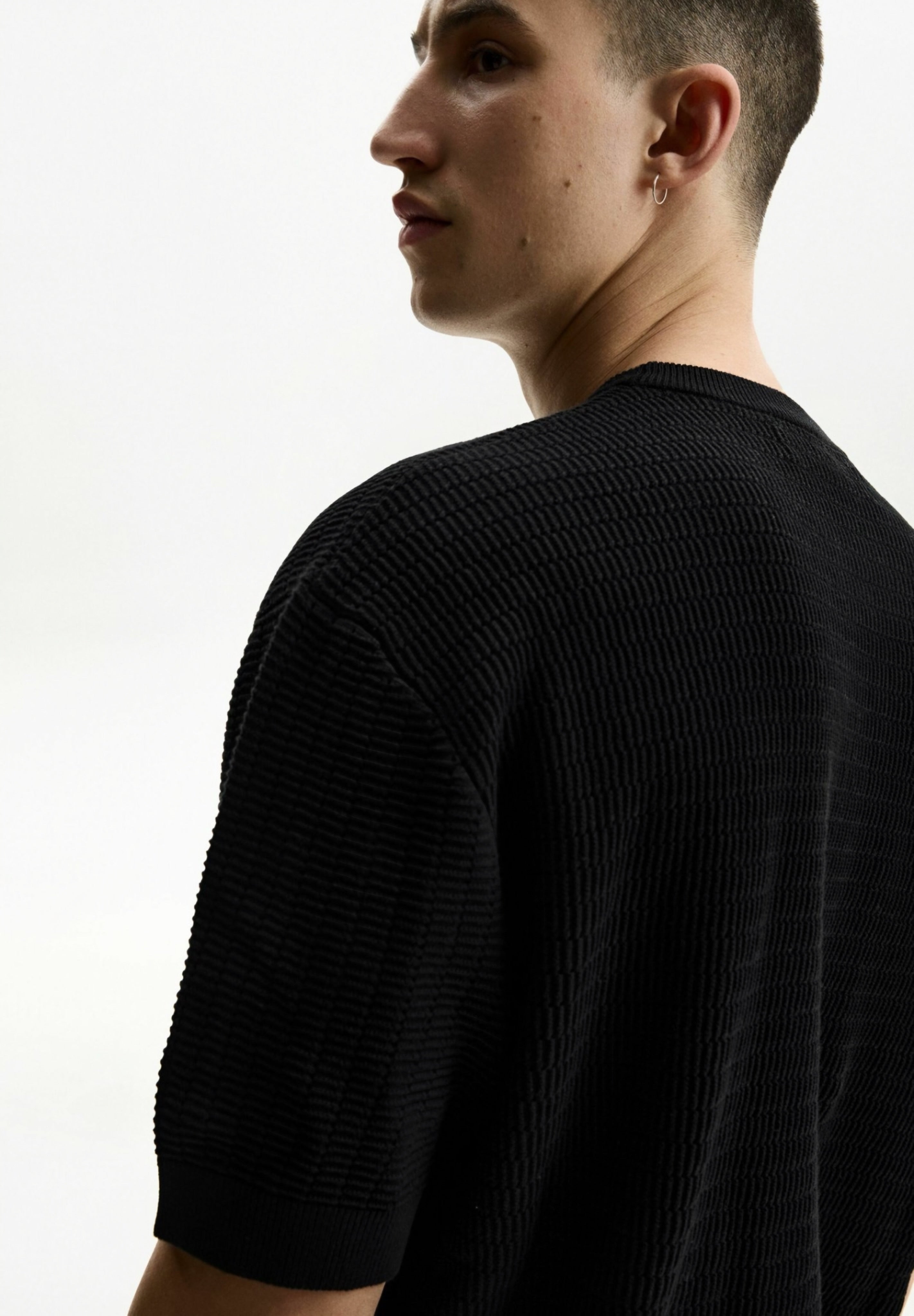 Bershka - Basic T-Shirt - Black