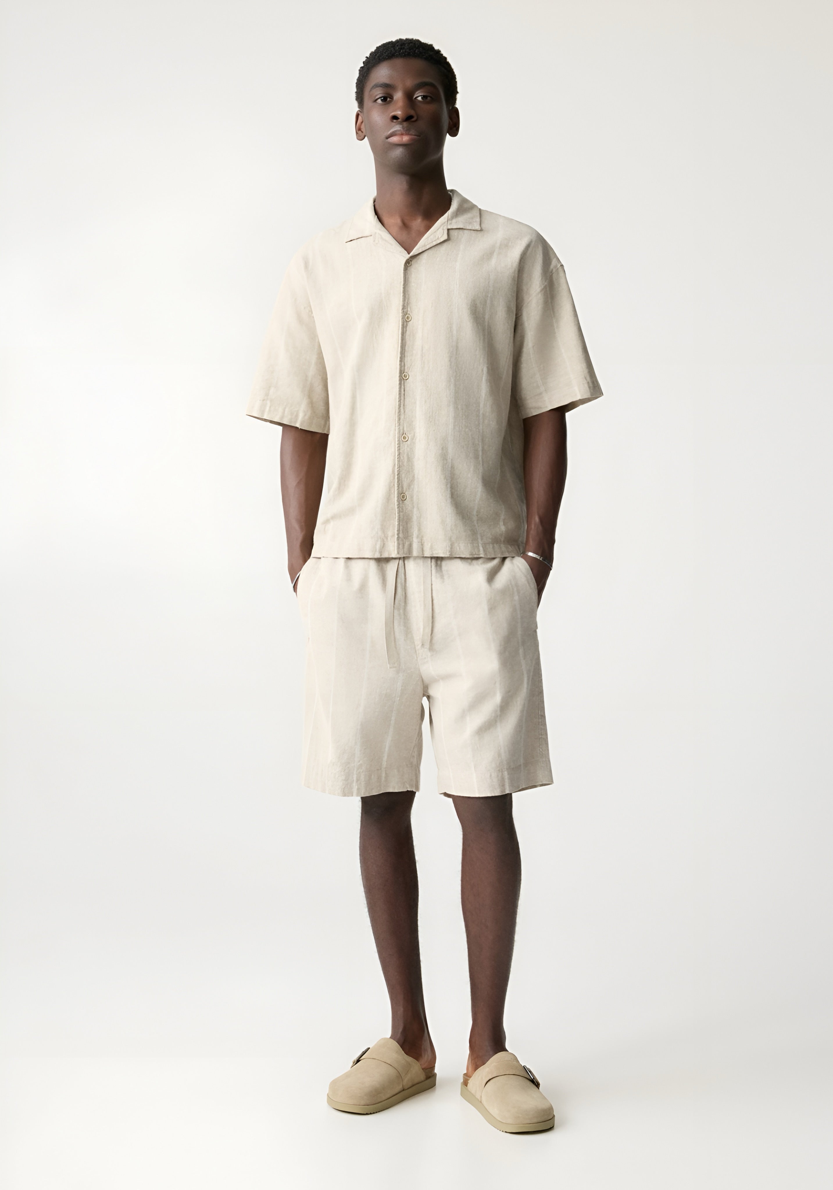 PULL&BEAR LINEN BLEND BERMUDA - SHORTS - SAND