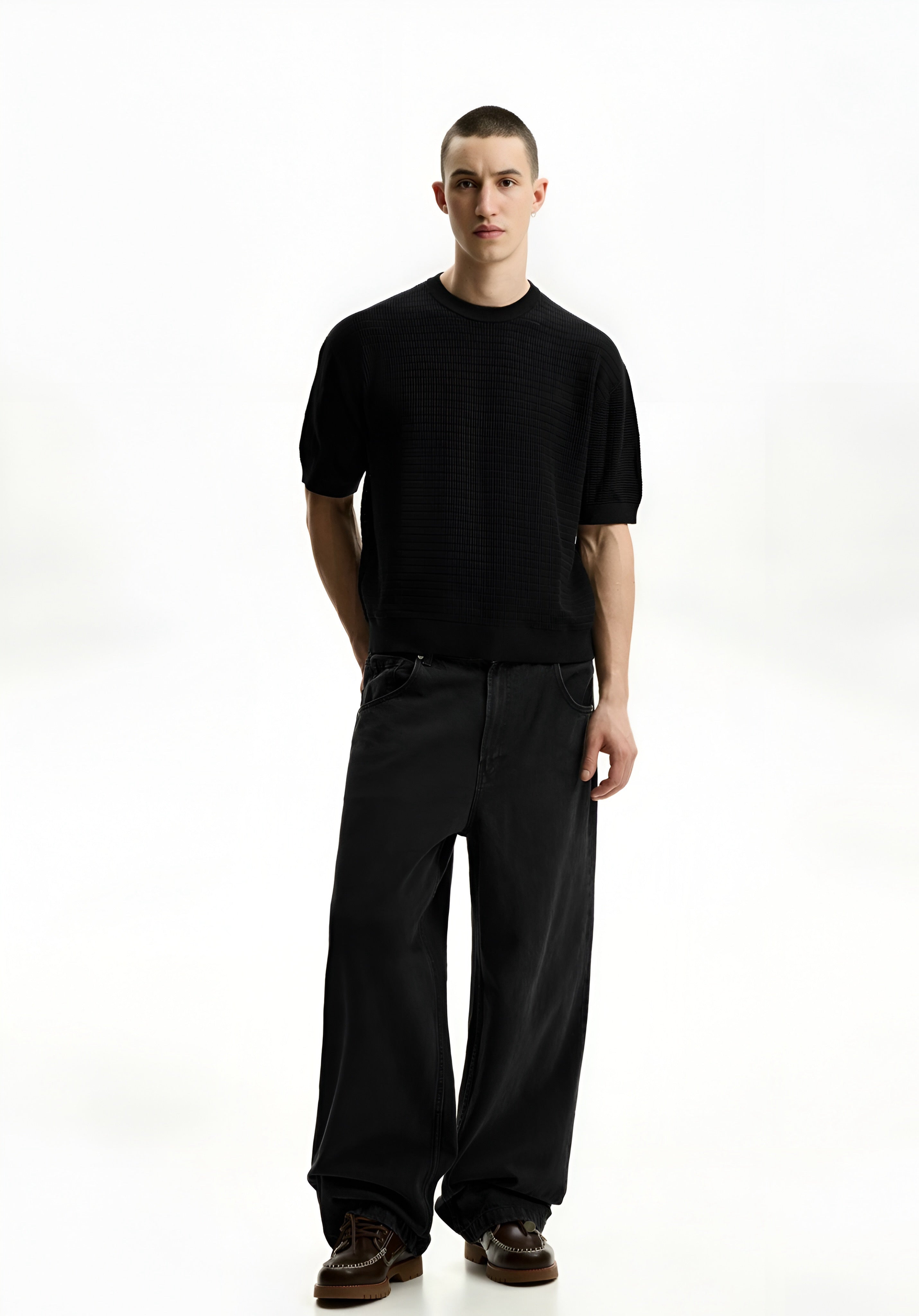 Bershka - Basic T-Shirt - Black