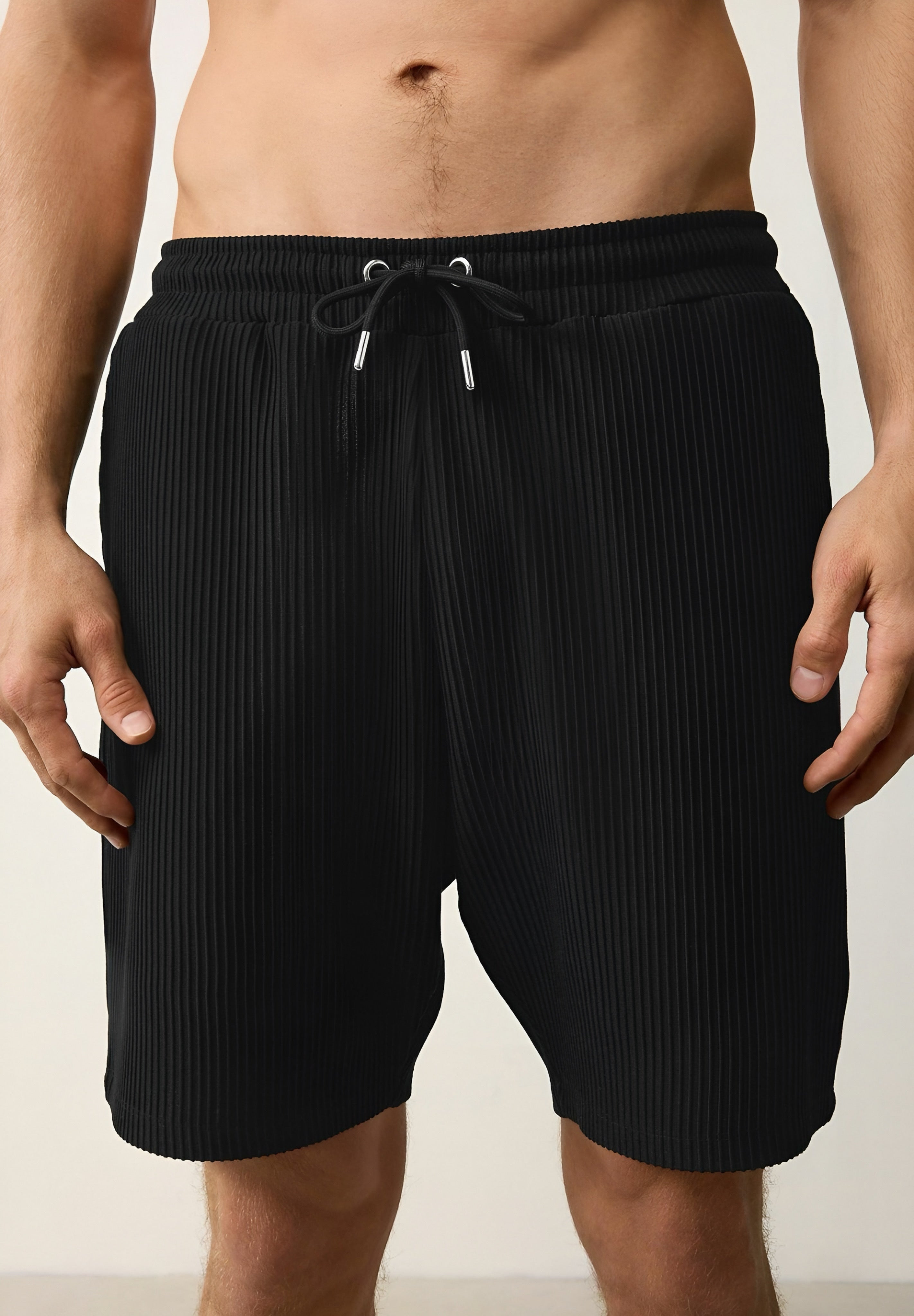 NEXT SHORTS - BLACK
