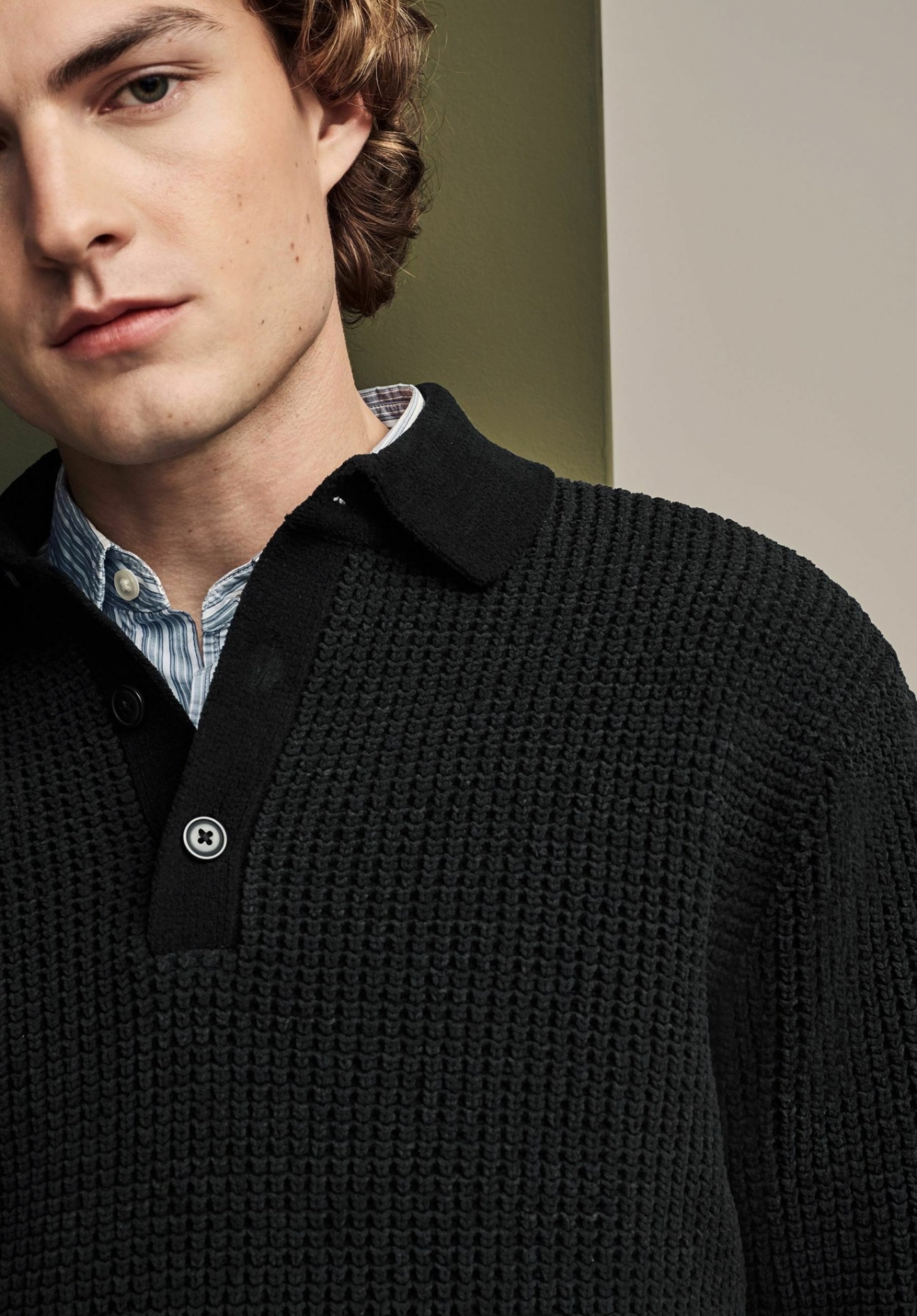 Knitted Sweater - Black