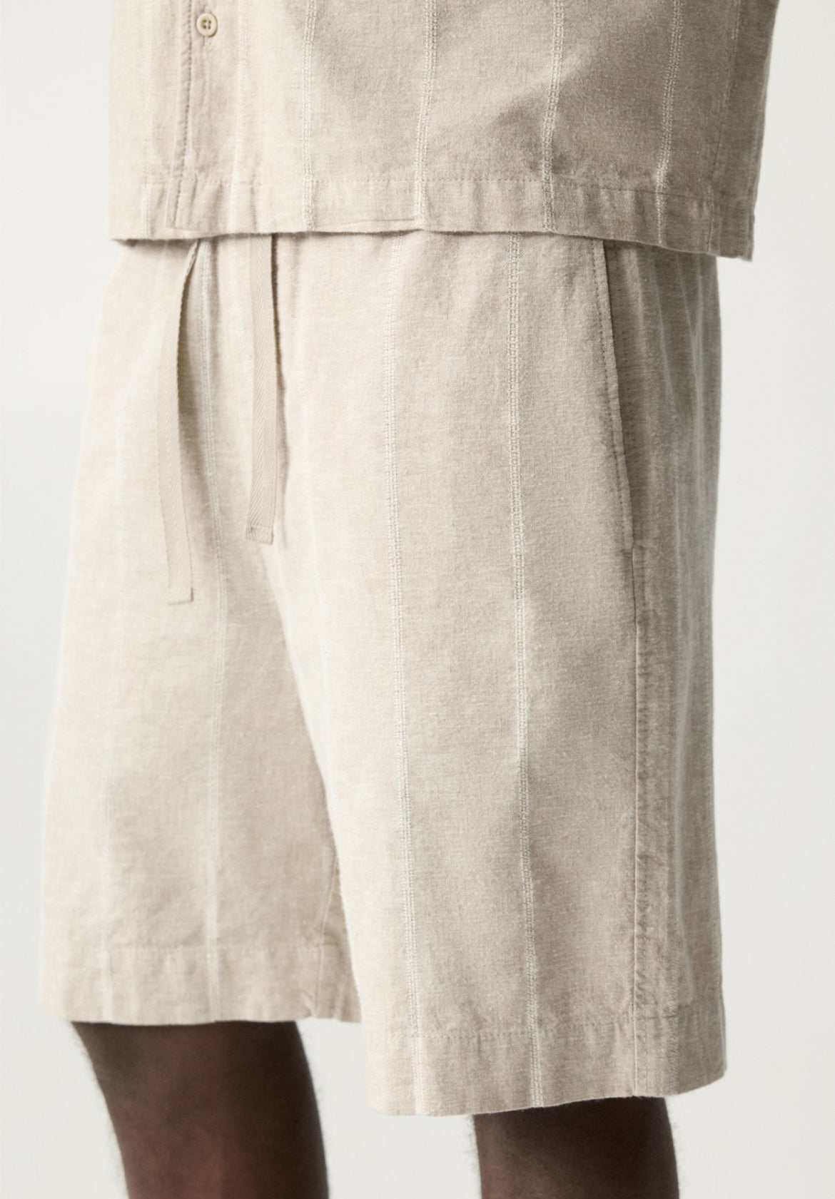 PULL&BEAR LINEN BLEND BERMUDA - SHORTS - SAND